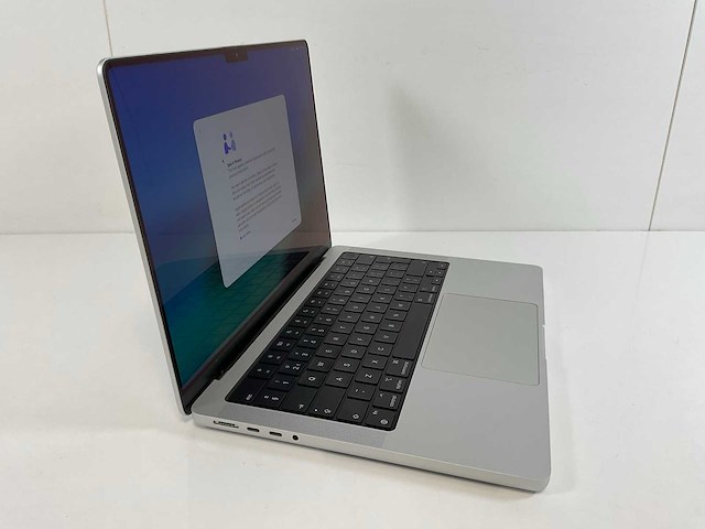 Apple macbook pro 14”, apple m1 pro, 32 gb ram, 512 gb nvme laptop - afbeelding 2 van  7