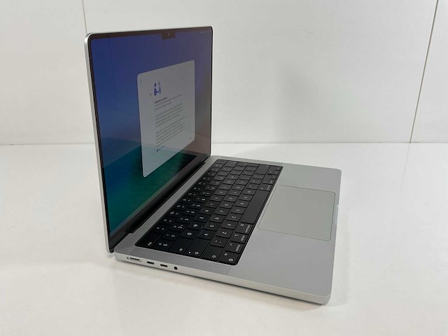 Apple macbook pro 14”, apple m1 pro, 32 gb ram, 512 gb nvme laptop - afbeelding 2 van  7