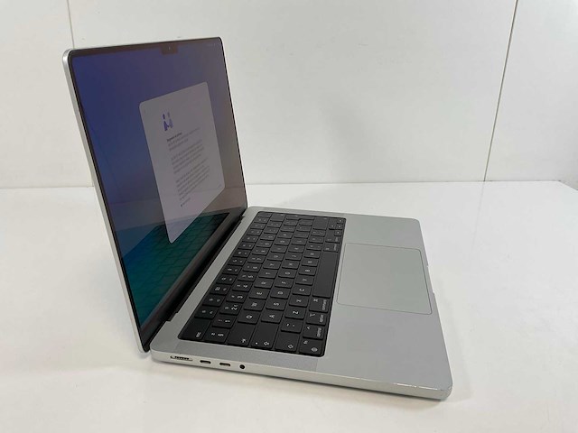 Apple macbook pro 14”, apple m1 pro, 32 gb ram, 512 gb nvme laptop - afbeelding 2 van  7