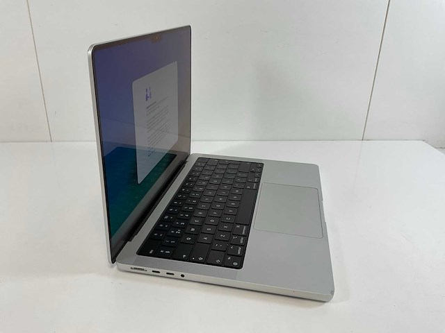 Apple macbook pro 14”, apple m1 pro, 32 gb ram, 512 gb nvme laptop - afbeelding 2 van  7