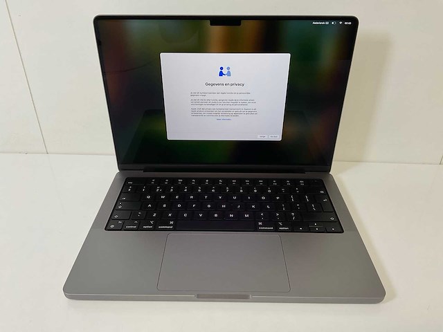 Apple macbook pro 14”, apple m2 pro, 16 gb ram, 512 gb ssd laptop - afbeelding 1 van  7