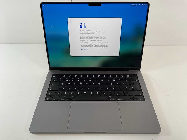 Apple macbook pro 14”, apple m2 pro, 16 gb ram, 512 gb ssd laptop - afbeelding 1 van  4