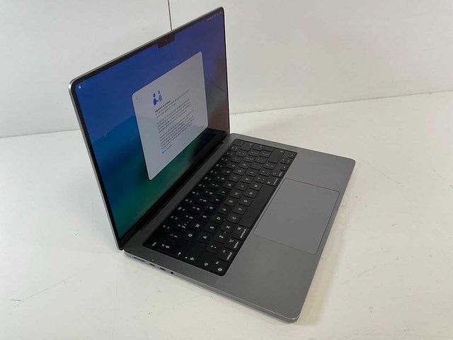 Apple macbook pro 14”, apple m2 pro, 16 gb ram, 512 gb ssd laptop - afbeelding 2 van  4