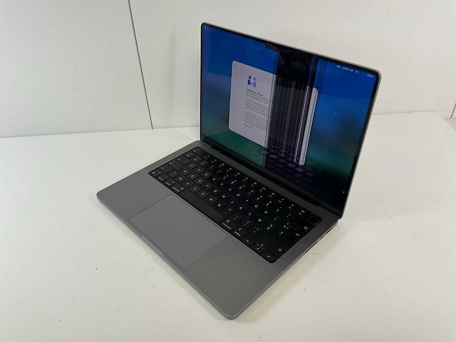 Apple macbook pro 14”, apple m2 pro, 16 gb ram, 512 gb ssd laptop - afbeelding 2 van  4