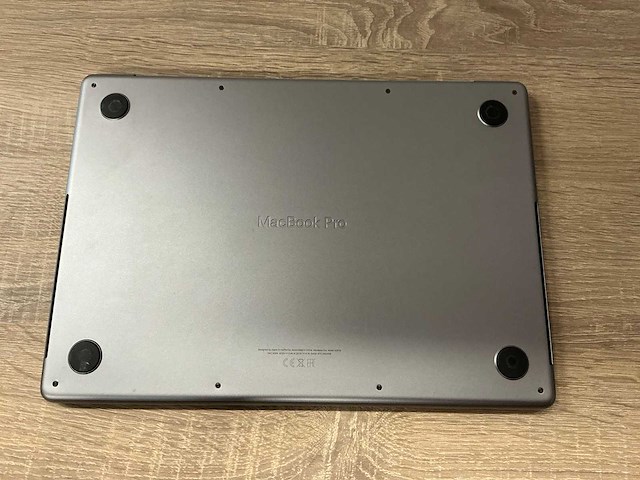 Apple macbook pro 14'' (m3, 2024) - afbeelding 5 van  8