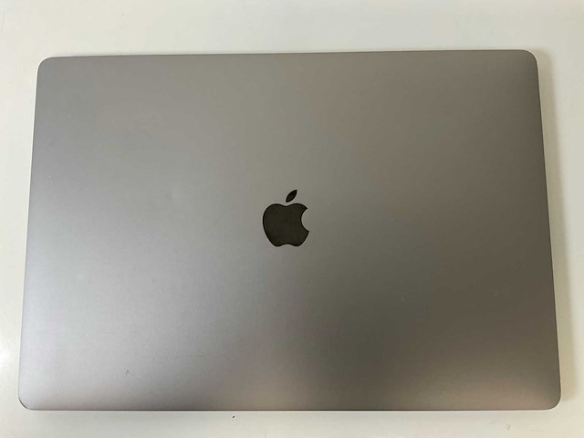 Apple macbook pro 15”, 6-core intel i7, 16 gb ram, 500 gb nvme, amd radeon pro 560x 4 gb laptop - afbeelding 5 van  7