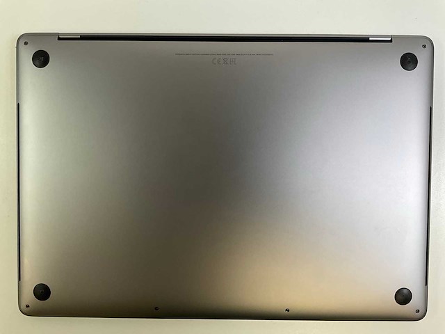 Apple macbook pro 15“ core(tm) i9 9th gen, 32 gb ram, 1tb nvme, amd radeon pro vega 20 4gb laptop - afbeelding 6 van  8