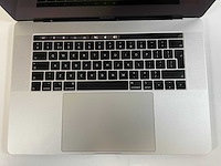 Apple macbook pro 15”, hexacore i7, 16 gb ram, 256 gb nvme, amd radeon pro 555x 4gb laptop - afbeelding 3 van  6