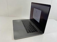 Apple macbook pro 15”, hexacore i7, 16 gb ram, 512 gb nvme, amd radeon pro 555x 4gb laptop - afbeelding 2 van  2