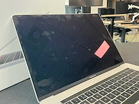 Apple macbook pro (15-inch, 2018) - afbeelding 3 van  7