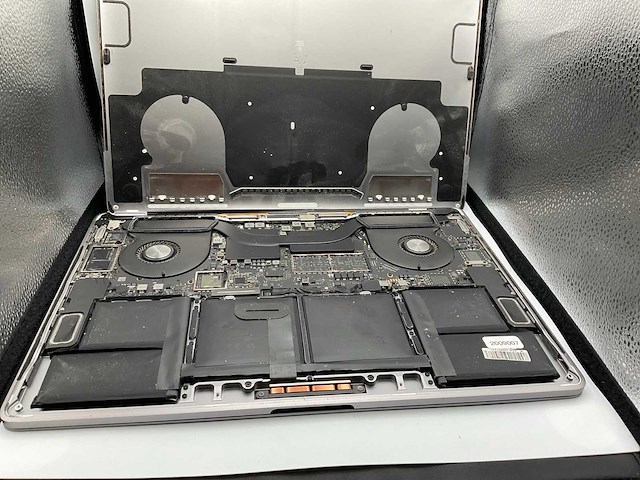Apple macbook pro 15 inch a1990 laptop - afbeelding 10 van  10