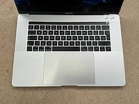 Apple macbook pro (15 inch) laptop - afbeelding 2 van  6