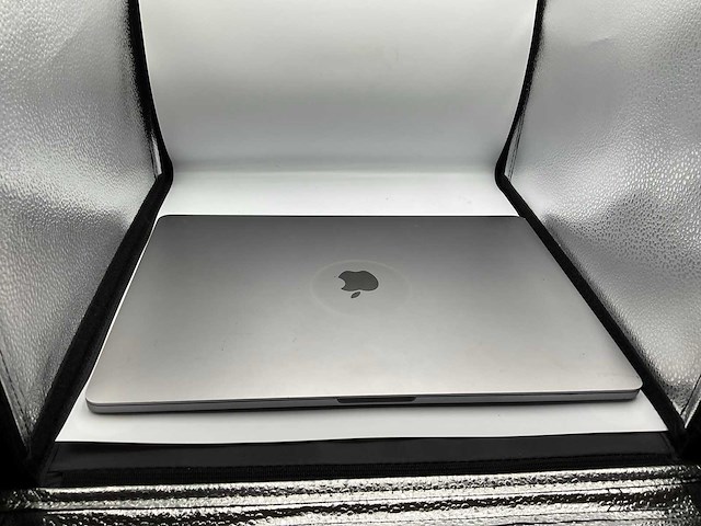 Apple macbook pro 15 inch laptop - afbeelding 4 van  6