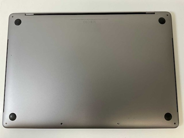 Apple macbook pro 15”, quadcore intel i7, 16 gb ram, 251 gb nvme, amd radeon pro 450 2 gb laptop - afbeelding 7 van  8
