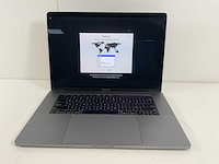 Apple macbook pro 15.4", core(tm) i7 8e generatie, 32 gb ram, 500 gb nvme, amd radeon pro 560x 4 gb laptop - afbeelding 1 van  7