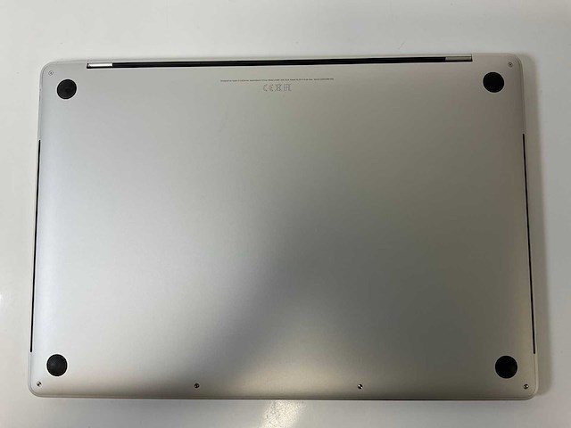 Apple macbook pro 15.4”, core(tm) i7 8th gen, 16 gb ram, 1 tb nvme, amd radeon pro 555x 4 gb laptop - afbeelding 6 van  7