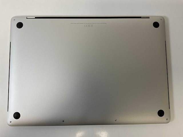 Apple macbook pro 15.4”, core(tm) i7 8th gen, 16 gb ram, 1 tb nvme, amd radeon pro 555x 4 gb laptop - afbeelding 6 van  7