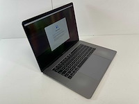 Apple macbook pro 15.4”, core(tm) i7 8th gen, 16 gb ram, 256 gb nvme, amd radeon pro 555x 4 gb laptop - afbeelding 2 van  7