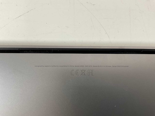 Apple macbook pro 15.4”, core(tm) i7 8th gen, 32 gb ram, 1 tb nvme, amd radeon pro 555x 4 gb laptop - afbeelding 4 van  4