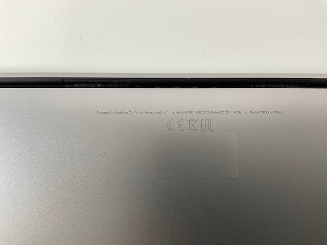 Apple macbook pro 15,4”, core(tm) i7 8th gen, 32 gb ram, 250 gb nvme, amd radeon pro 4 gb 560x laptop - afbeelding 7 van  7