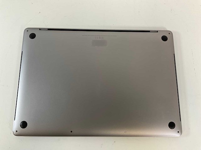Apple macbook pro 15.4”, core(tm) i7 8th gen, 32 gb ram, 256 gb nvme, amd radeon pro 555x 4 gb laptop - afbeelding 7 van  8