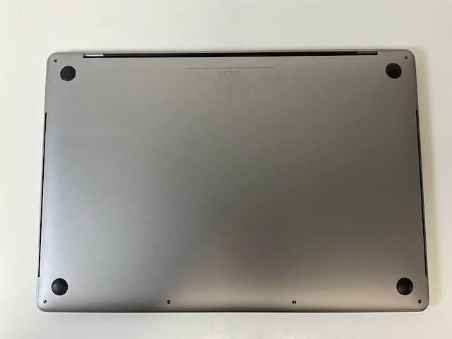 Apple macbook pro 15.4”, core(tm) i7 8th gen, 32 gb ram, 256 gb nvme, amd radeon pro 555x 4gb laptop - afbeelding 6 van  7