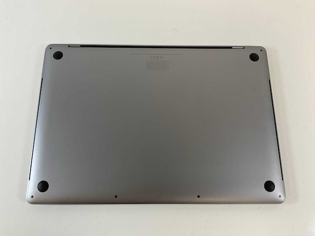 Apple macbook pro 15.4”, core(tm) i7 8th gen, 32 gb ram, 256 gb nvme laptop - afbeelding 6 van  7
