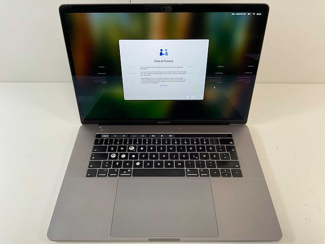 Apple macbook pro 15.4”, core(tm) i7 8th gen, 32 gb ram, 256 gb nvme laptop - afbeelding 1 van  7