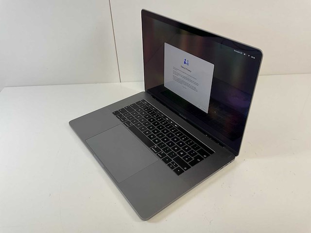 Apple macbook pro 15.4”, core(tm) i7 8th gen, 32 gb ram, 256 gb nvme laptop - afbeelding 3 van  7