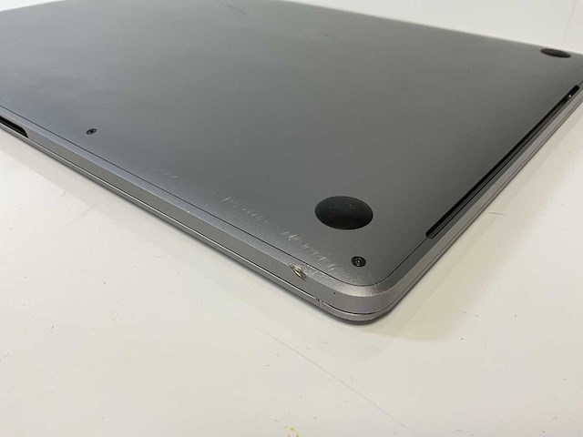 Apple macbook pro 15.4”, core(tm) i7 9th gen, 16 gb ram, 251 gb nvme, amd radeon rx pro 555x 4 gb laptop - afbeelding 8 van  8