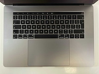 Apple macbook pro 15.4”, core(tm) i7 9th gen, 16 gb ram, 256 gb nvme, amd radeon pro 555x 4 gb laptop - afbeelding 4 van  7
