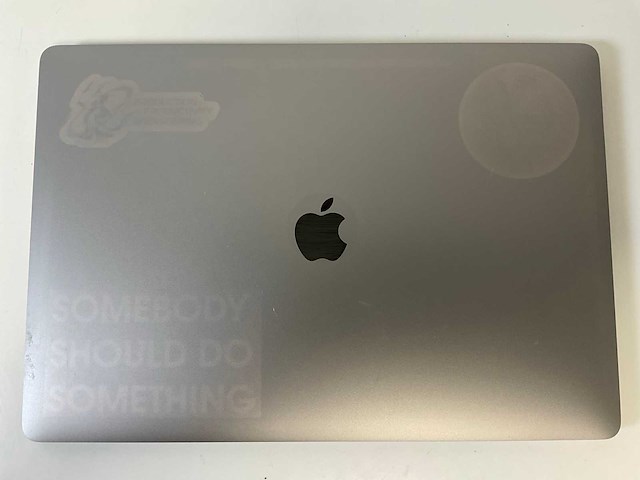 Apple macbook pro 15.4”, core(tm) i7 9th gen, 32 gb ram, 256 gb nvme, amd radeon pro 555x 4gb laptop - afbeelding 5 van  7