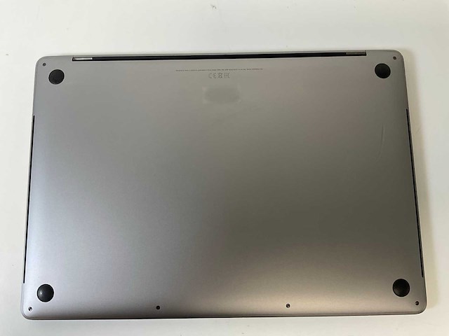 Apple macbook pro 15.4”, core(tm) i7 9th gen, 32 gb ram, 256 gb nvme, amd radeon pro 555x 4gb laptop - afbeelding 6 van  7