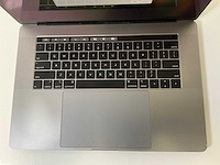 Apple macbook pro 15.4”, core(tm) i7 9th gen, 32 gb ram, 256 gb nvme, amd radeon pro 555x 4gb laptop - afbeelding 4 van  7