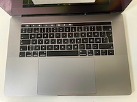 Apple macbook pro 15.4”, core(tm) i7 9th gen, 32 gb ram, 256 gb nvme, amd radeon pro 555x 4gb laptop - afbeelding 4 van  7