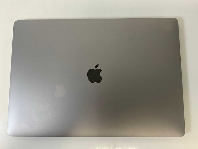 Apple macbook pro 15.4”, core(tm) i7 9th gen, 32 gb ram, 256 gb nvme, amd radeon pro 555x 4gb laptop - afbeelding 5 van  8