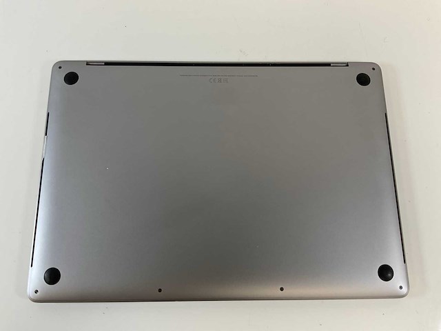 Apple macbook pro 15.4”, core(tm) i7 9th gen, 32 gb ram, 256 gb nvme laptop - afbeelding 6 van  7