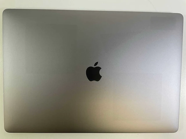Apple macbook pro 15.4“ core(tm) i9 8th gen, 16 gb ram, 2 tb nvme, amd radeon rx 460 4gb laptop - afbeelding 4 van  6