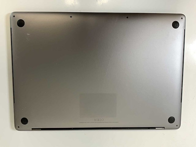 Apple macbook pro 15.4”, core(tm) i9 8th gen, 16 gb ram, 500 gb nvme, amd radeon rx pro 560x 4 gb laptop - afbeelding 6 van  8