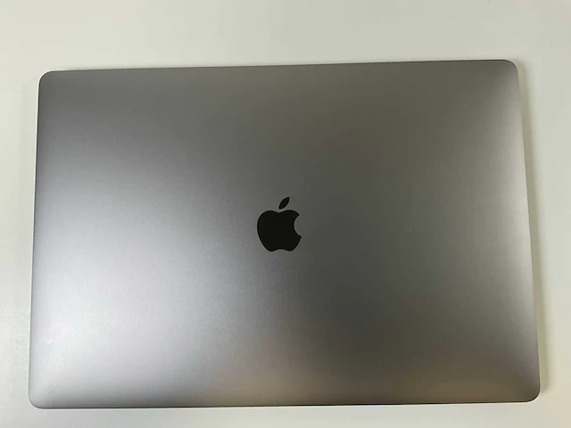 Apple macbook pro 15.4”, core(tm) i9 8th gen, 32 gb ram, 1 tb nvme, amd radeon rx pro 560x 4gb laptop - afbeelding 5 van  7