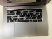 Apple macbook pro 15.4”, core(tm) i9 8th gen, 32 gb ram, 1 tb nvme, amd radeon rx pro 560x 4gb laptop - afbeelding 4 van  7