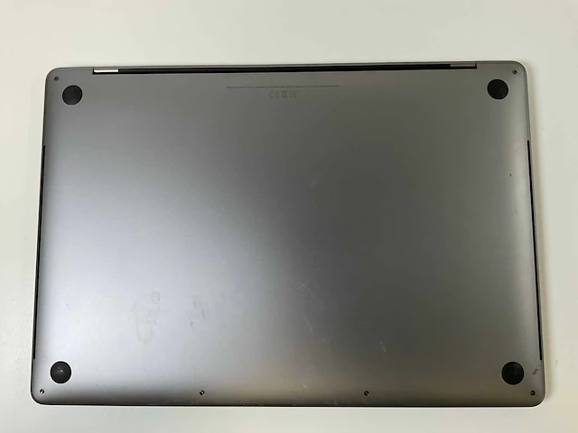 Apple macbook pro 15.4”, core(tm) i9 8th gen, 32 gb ram, 1 tb nvme, amd radeon rx pro 560x 4gb laptop - afbeelding 6 van  7