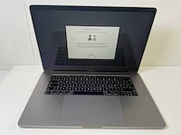 Apple macbook pro 15.4”, core(tm) i9 8th gen, 32 gb ram, 1 tb nvme, amd radeon rx pro 560x 4gb laptop