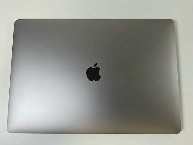 Apple macbook pro 15.4”, core(tm) i9 8th gen, 32 gb ram, 1 tb nvme, amd radeon rx pro 560x 4gb laptop - afbeelding 5 van  7