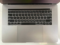 Apple macbook pro 15.4”, core(tm) i9 8th gen, 32 gb ram, 500 gb nvme laptop - afbeelding 4 van  7
