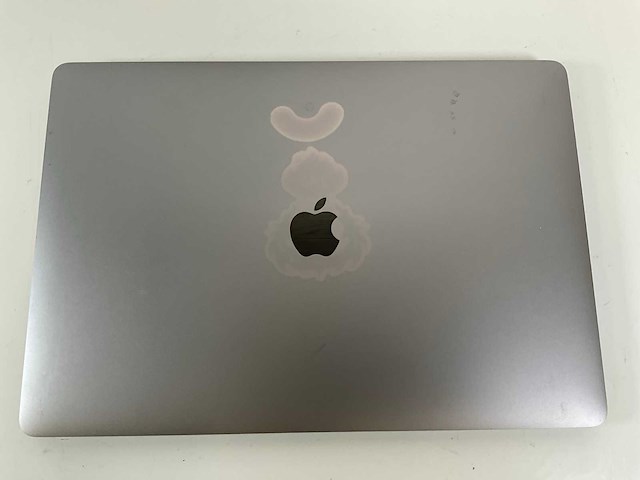Apple macbook pro 15.4”, core(tm) i9 8th gen, 32 gb ram, 500 gb nvme laptop - afbeelding 5 van  7