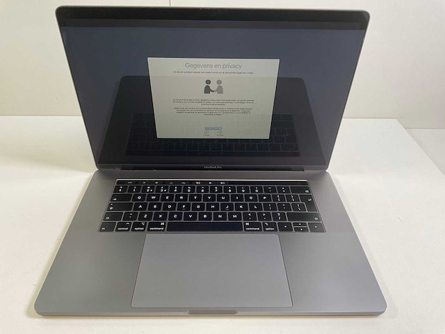 Apple macbook pro 15.4“ core(tm) i9 9th gen, 32 gb ram, 1 tb nvme, amd radeon pro vega 20 4 gb laptop - afbeelding 1 van  7