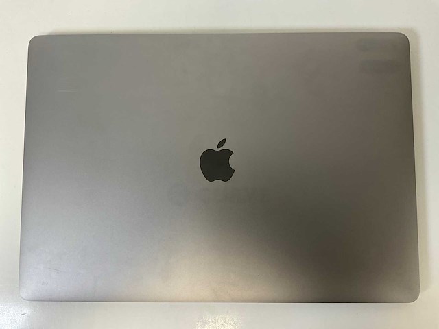 Apple macbook pro 15.4”, hexacore i7, 16 gb ram, 256 gb ssd, amd radeon pro 555x 4 gb laptop - afbeelding 5 van  7