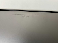 Apple macbook pro 15.4”, hexacore i7, 16 gb ram, 256 gb ssd, amd radeon pro 555x 4 gb laptop - afbeelding 7 van  7