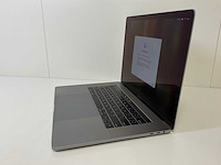 Apple macbook pro 15.4”, hexacore i7, 16 gb ram, 512 gb ssd, amd radeon pro 555x 4 gb laptop - afbeelding 3 van  7